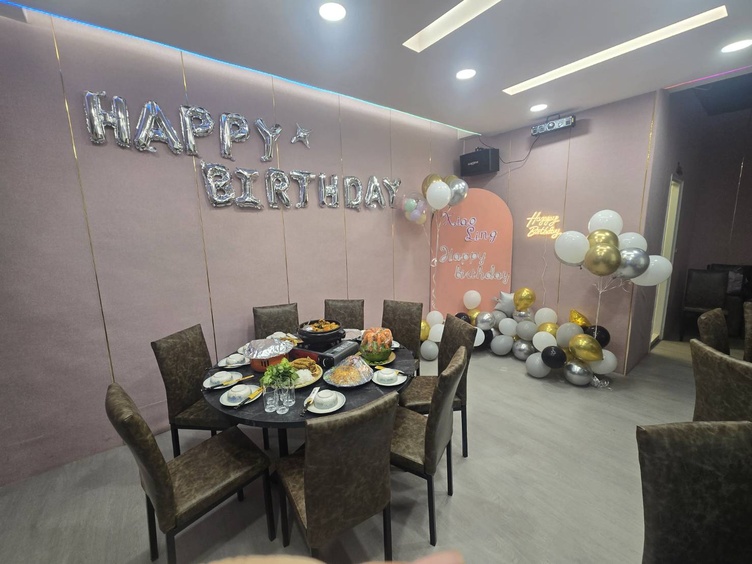 晴宴包廂生日佈置近景